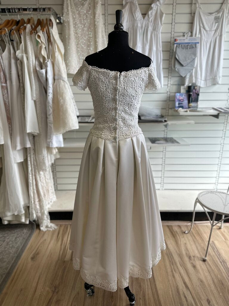 Vintage Ivory Lace Top Satin Skirt Bridal Gown Small