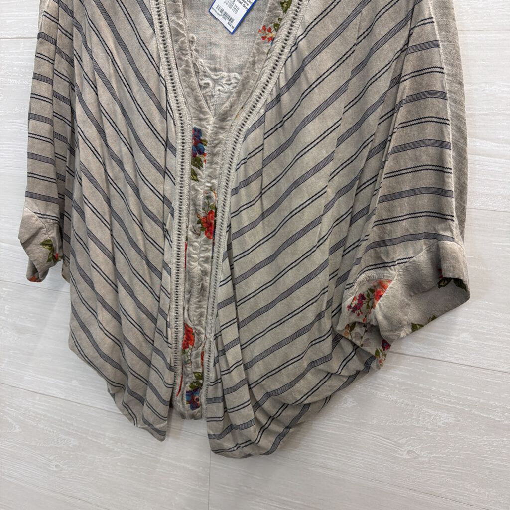 Gretty Zueger Grey Striped Print Short Sleeve Boxy Top Small