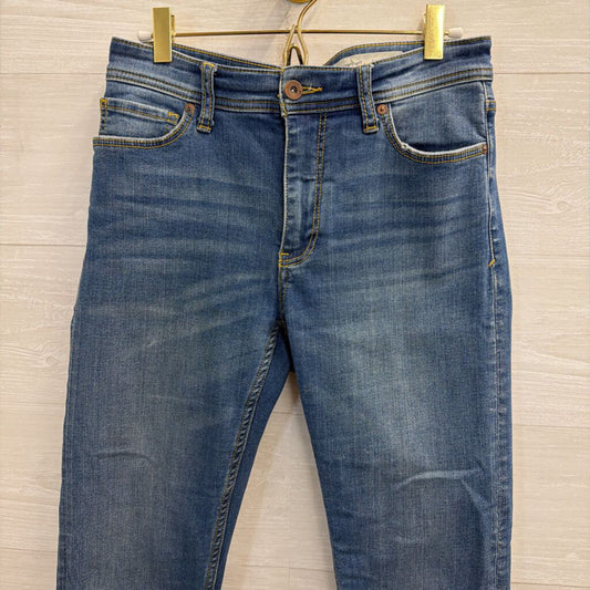 Pilcro Medium Wash Slim Straight Jeans 27