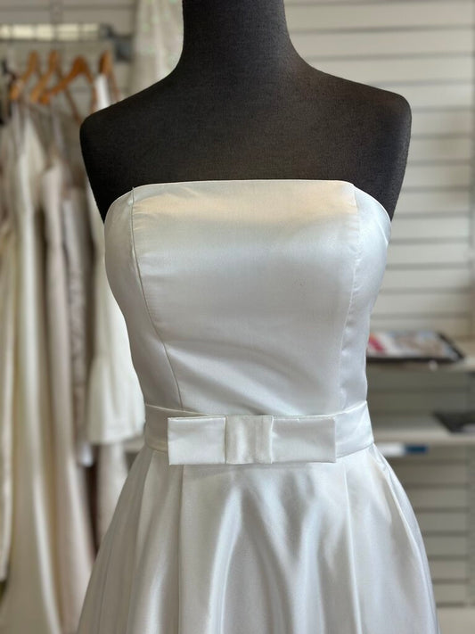 Ivory Satin Strapless Lace Up Back Bridal Gown Medium