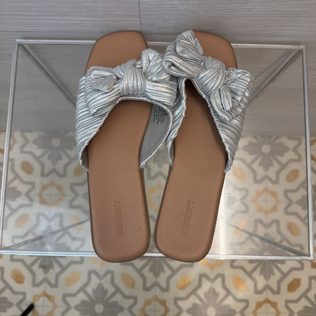 Old Navy Metallic Silver Bow Sandals 8