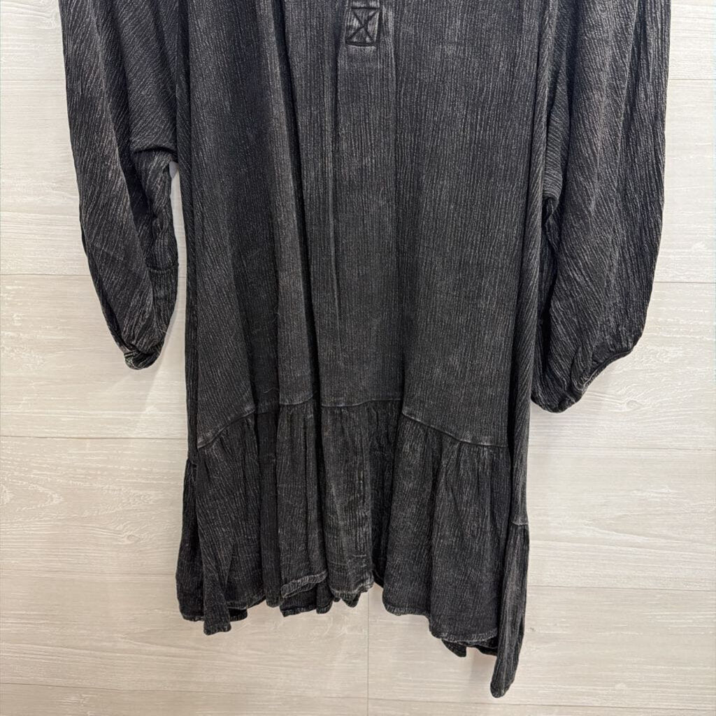 Altar'd State Black Textured Long Sleeve Tunic Top Large