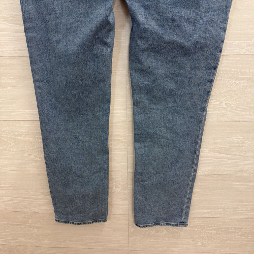 Abercrombie and Fitch Light Wash The 90s Slim Straight Ultra High Rise Jeans 29