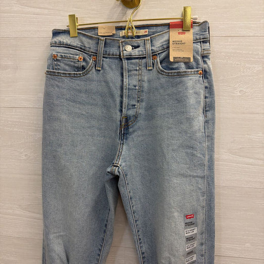 Levi Light Wash Wedgie Straight Jeans 29