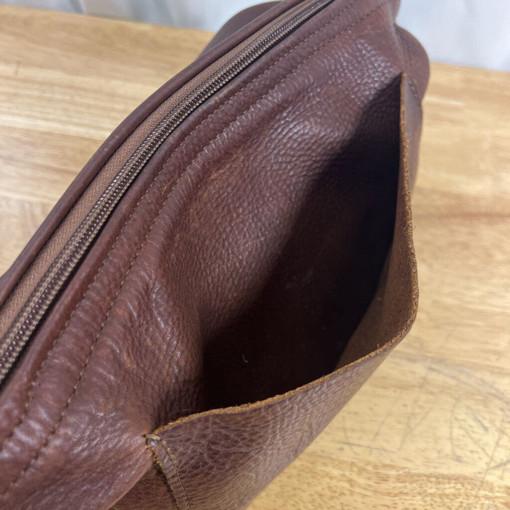 Meanwhile Back On The Farm Brown Leather Midi Hoho Purse