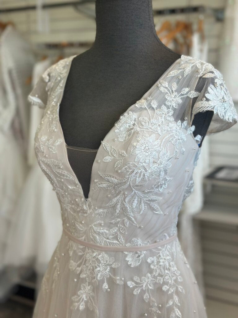 Oleg Cassini Scattered Pearl Cap Sleeve Wedding Dress 4