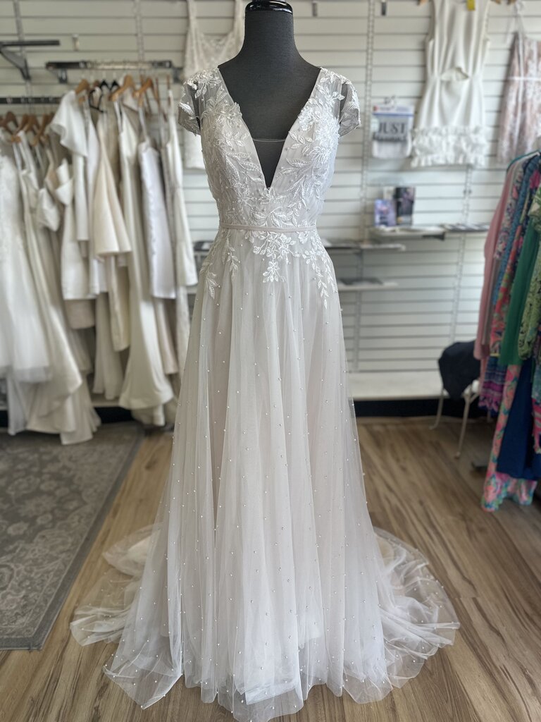 Oleg Cassini Scattered Pearl Cap Sleeve Wedding Dress 4