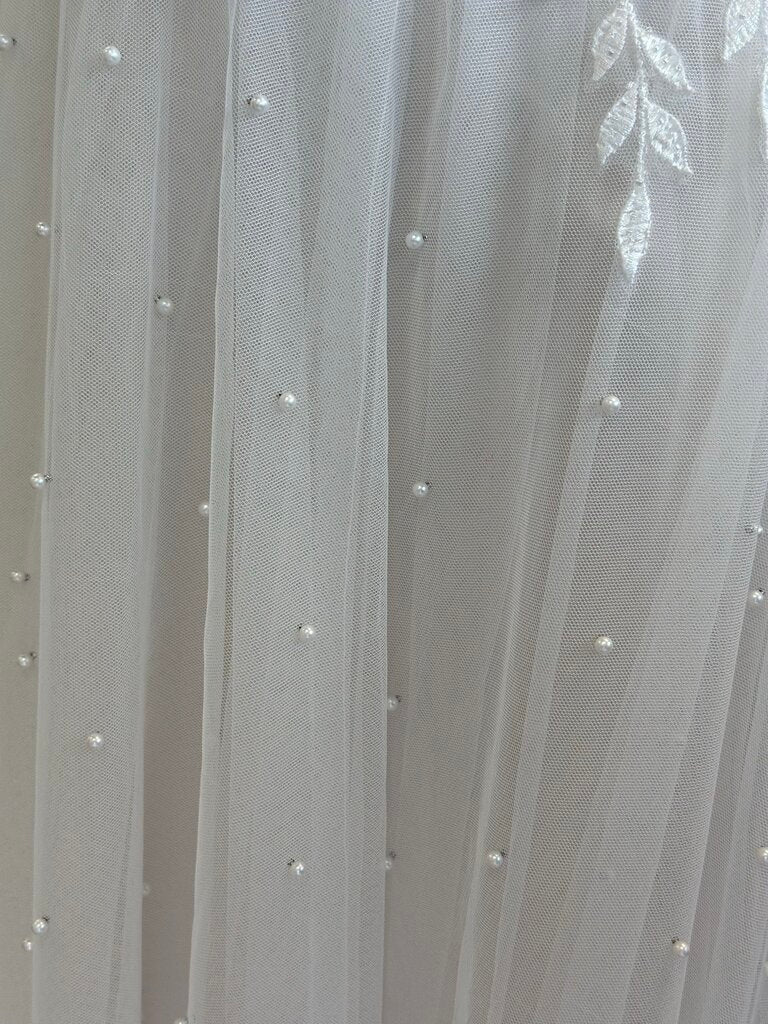 Oleg Cassini Scattered Pearl Cap Sleeve Wedding Dress 4