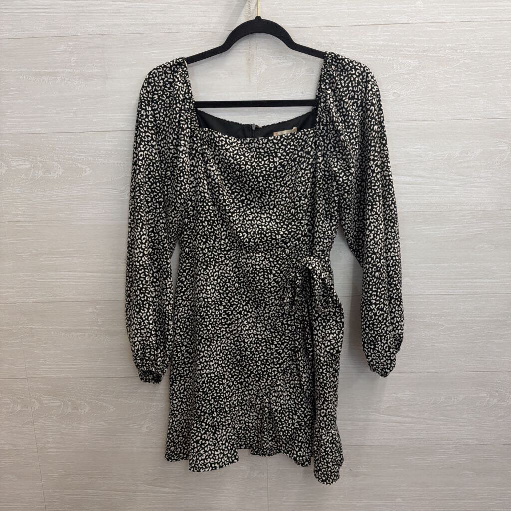 Altar'd State Black/ White Print Long Sleeve Dress Medium