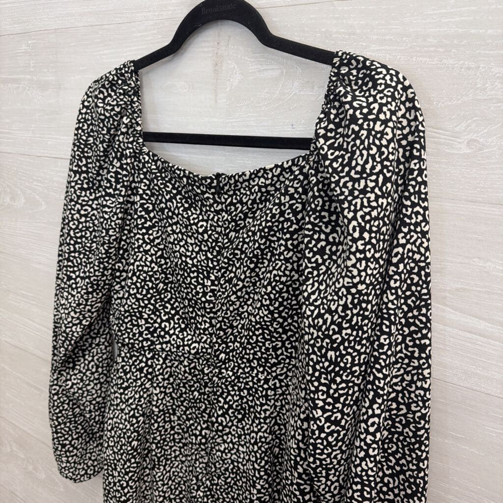 Altar'd State Black/ White Print Long Sleeve Dress Medium