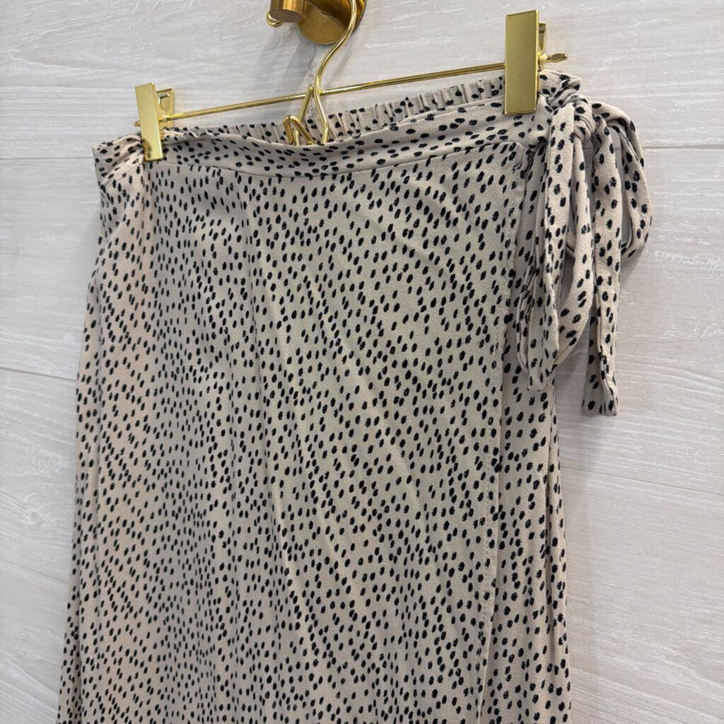 Urban Romantics Beige/ Black Print Wrap Midi Skirt Medium