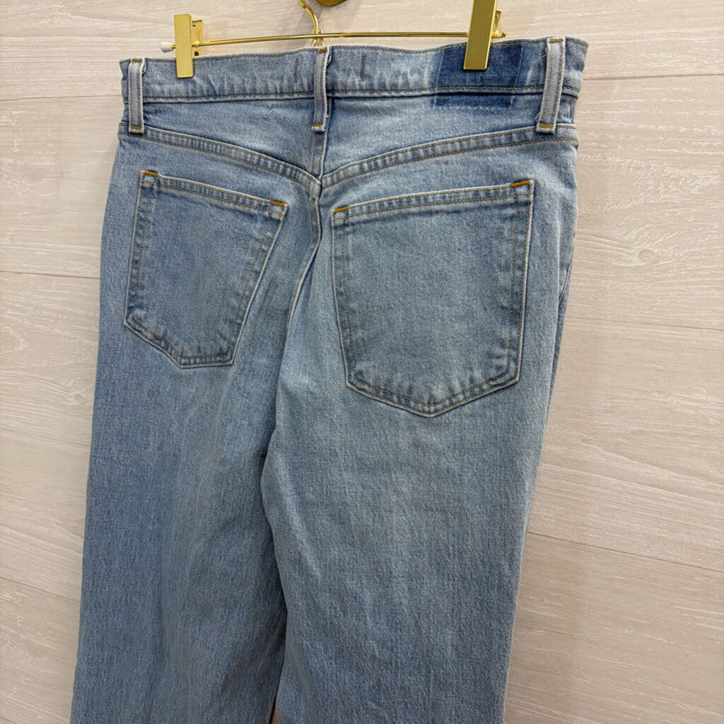 Abercrombie and Fitch Light Wash The 90s Straight Ultra High Rise Jeans 8 Long
