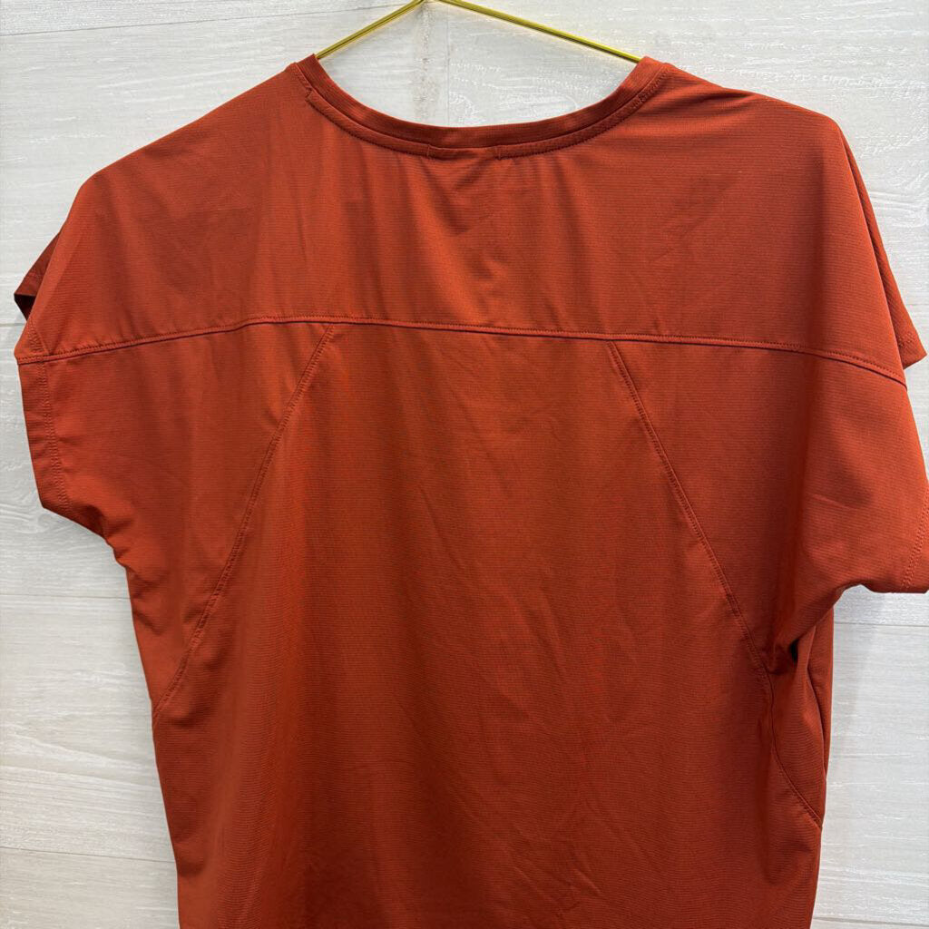 Brooks Orange Short Sleeve Athletic Top Medium