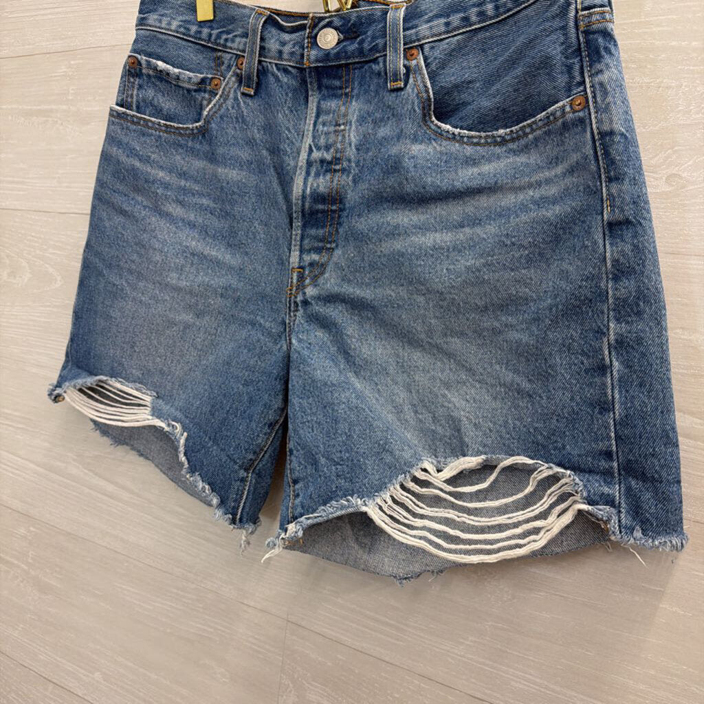 Levi Medium Wash 501 Denim Shorts 31