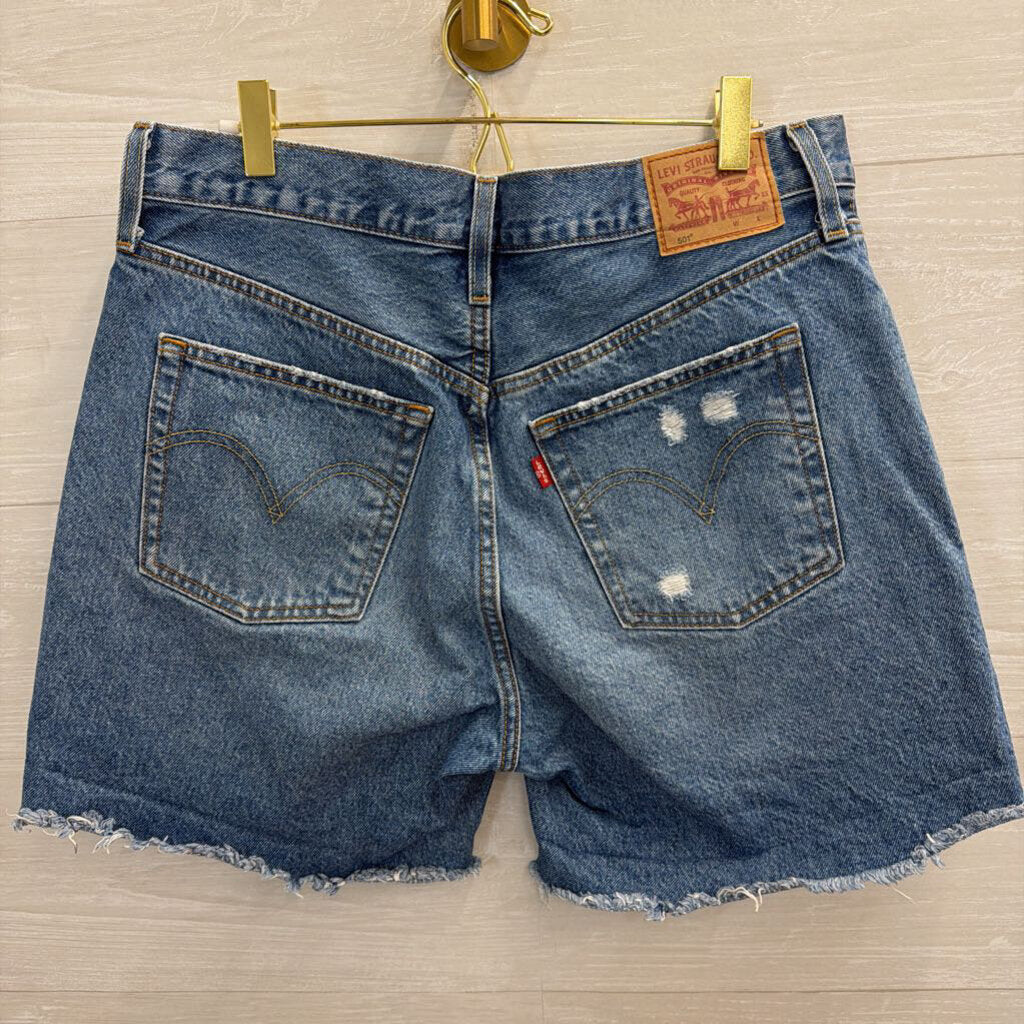 Levi Medium Wash 501 Denim Shorts 31