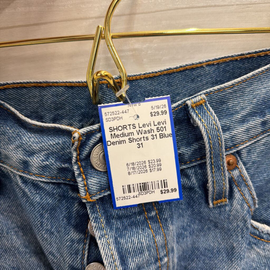 Levi Medium Wash 501 Denim Shorts 31