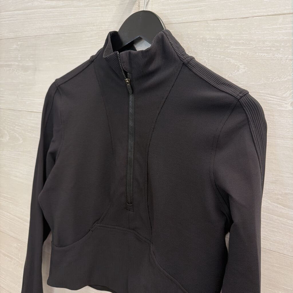 Lululemon Black Cropped Quarter Zip Pullover Medium