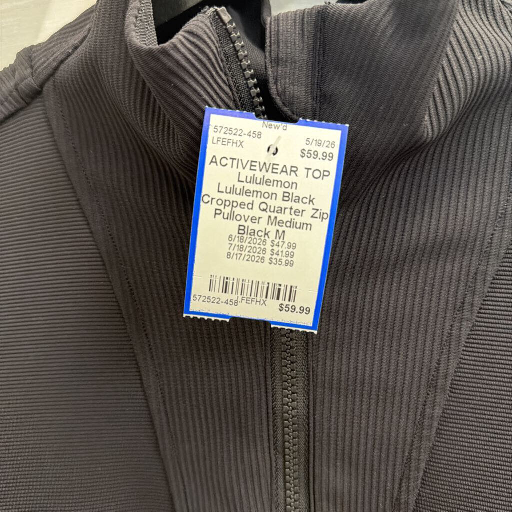 Lululemon Black Cropped Quarter Zip Pullover Medium