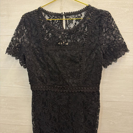 Skies are Blue Black Lace Short Sleeve Dress Small