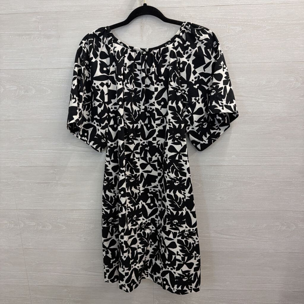 Black/ White Print Short Puff Sleeve Dress Medium