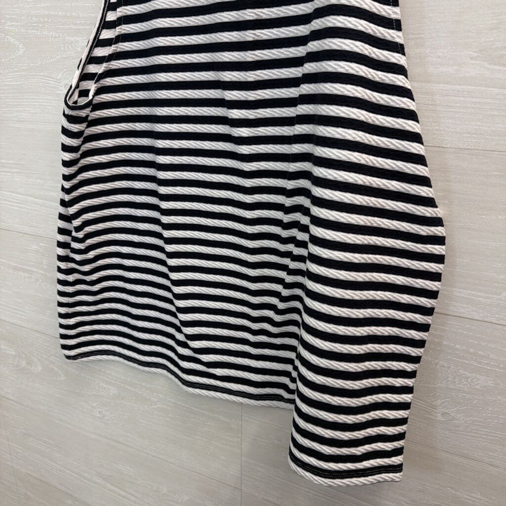 Ann Taylor White/ Black Striped Tank Top Extra Large