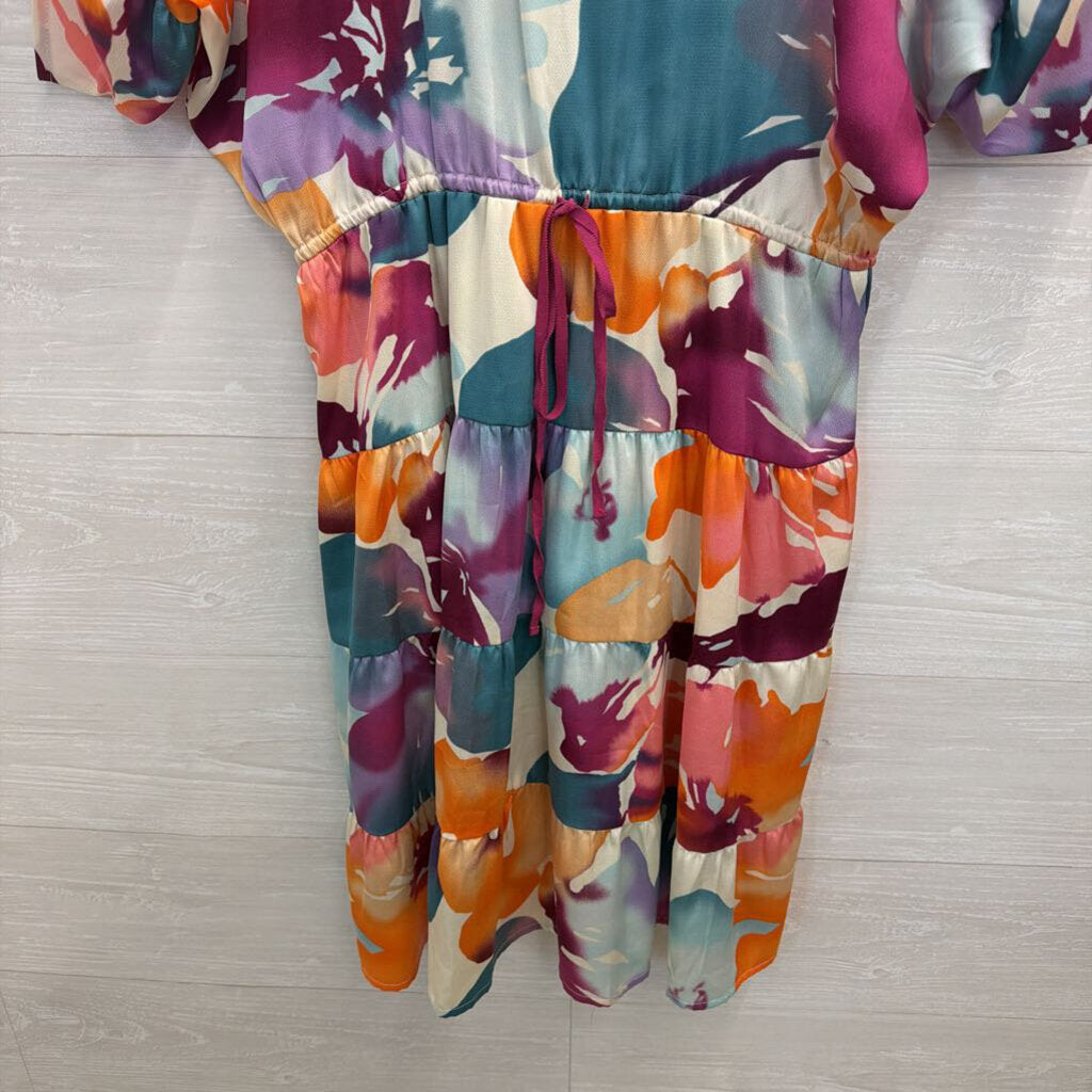 Loft White/ Multi Print Short Sleeve Top Medium