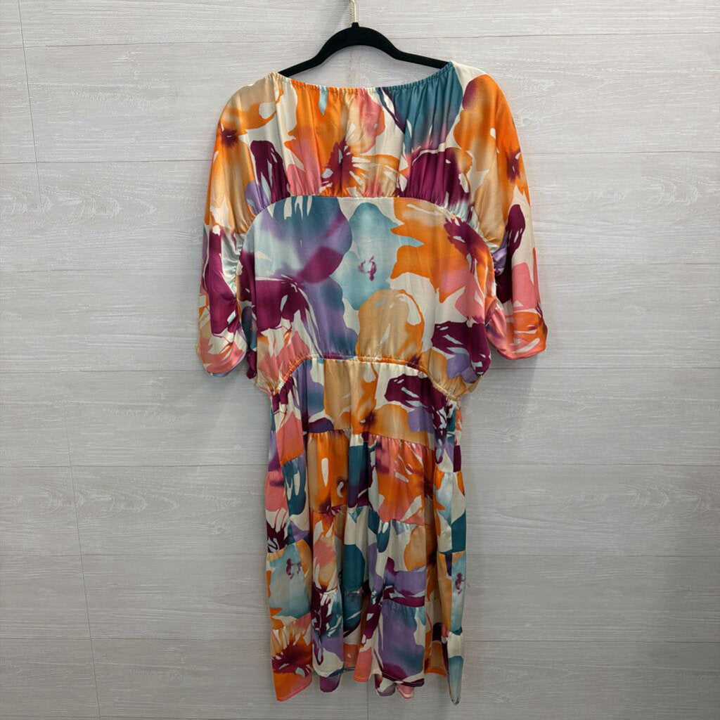 Loft White/ Multi Print Short Sleeve Top Medium