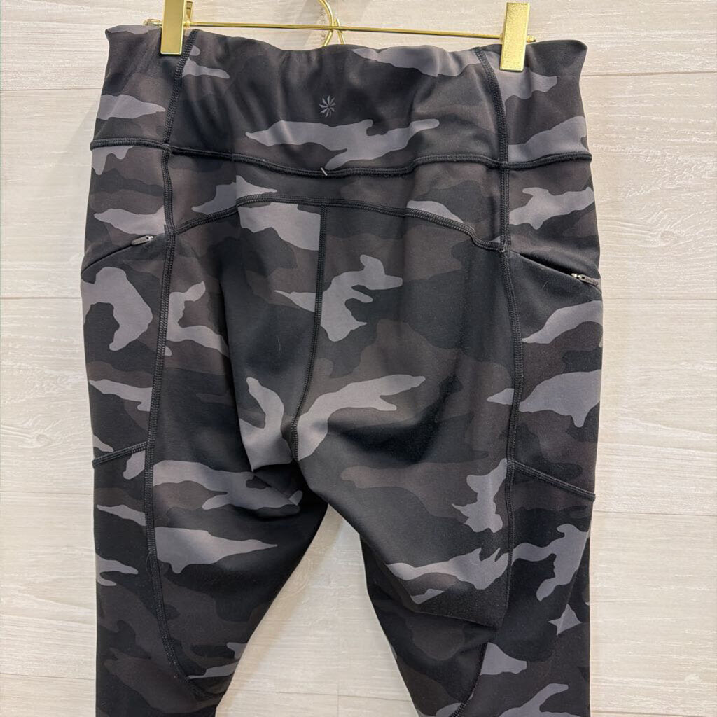 Athleta Black Camo Print Leggings Large