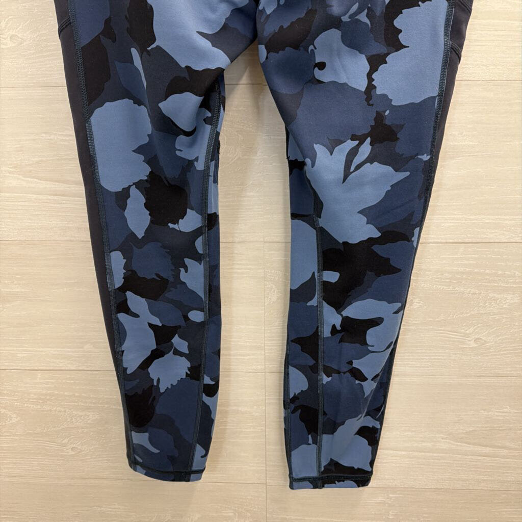 Athleta Blue Camo Print Leggings Large
