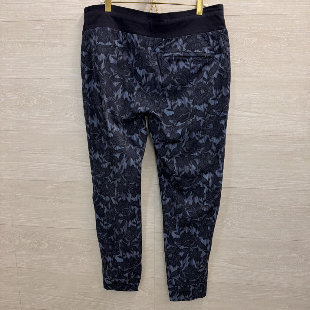 Athleta Navy Print Pull On Jogger Pants 12