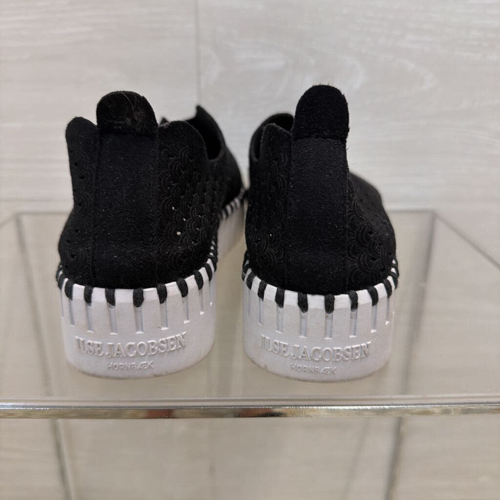Ilse Jacobsen Black/ White Perforated Tulip Slip On Sneakers 36