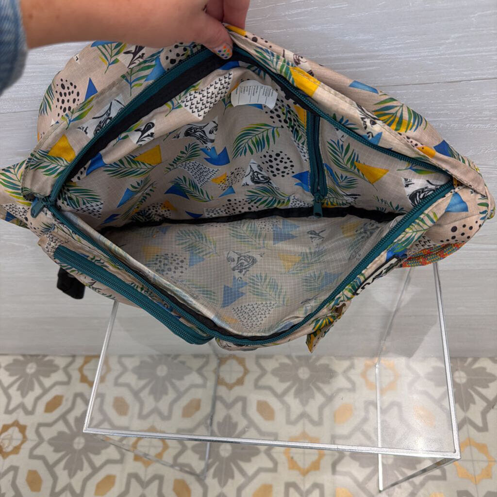 Kavu Beige/ Multi Print Original Rope Sling Bag