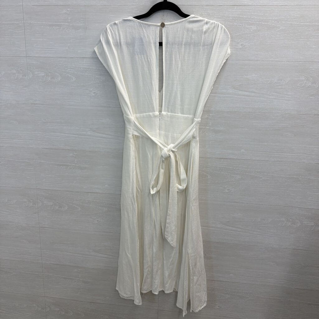 Petal and Pup White Short Sleeve Button Detail Midi Dress 10