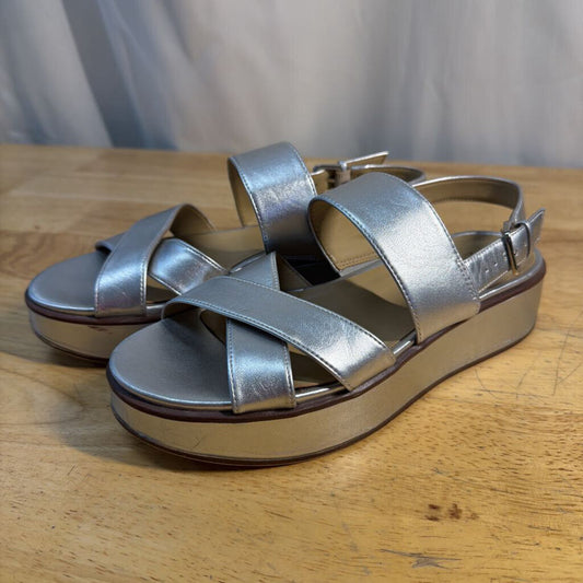 Naturalizer Silver Metallic Platform Sandals 6.5