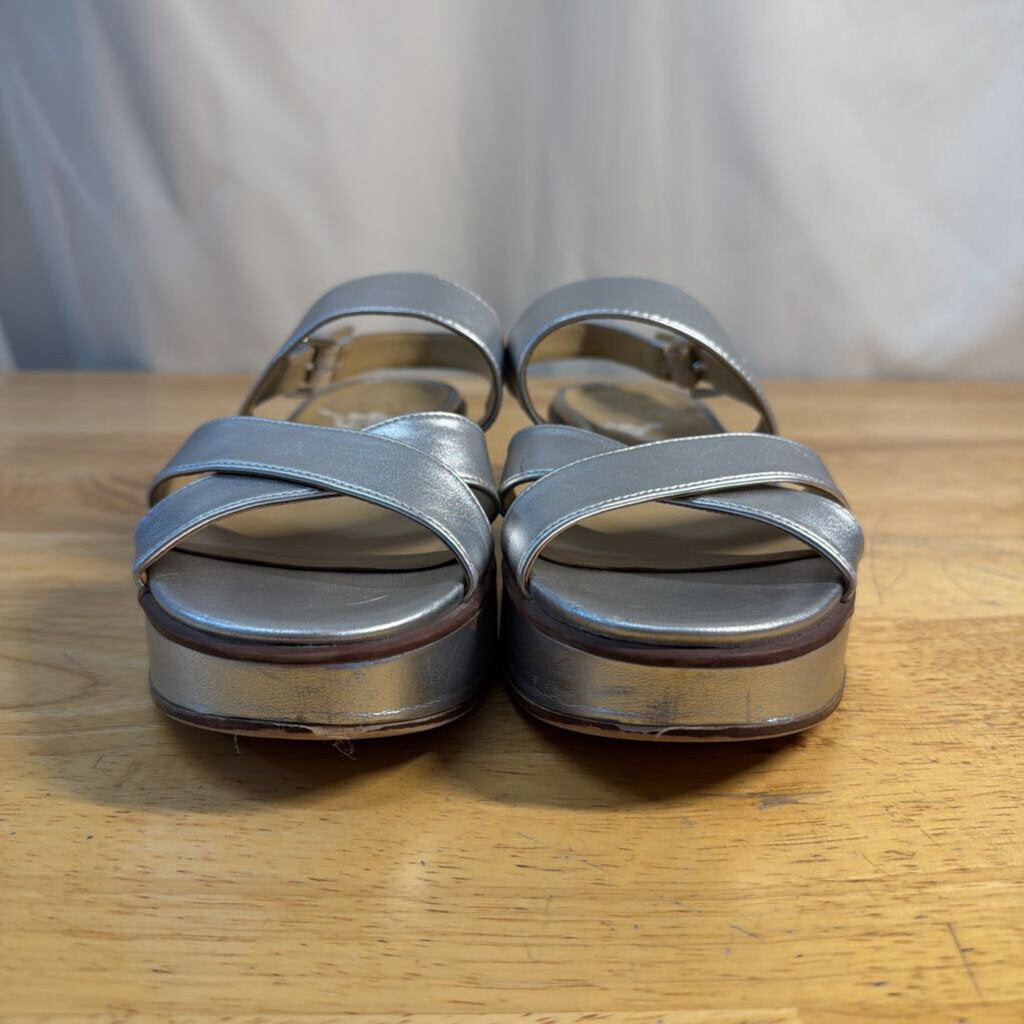 Naturalizer Silver Metallic Platform Sandals 6.5