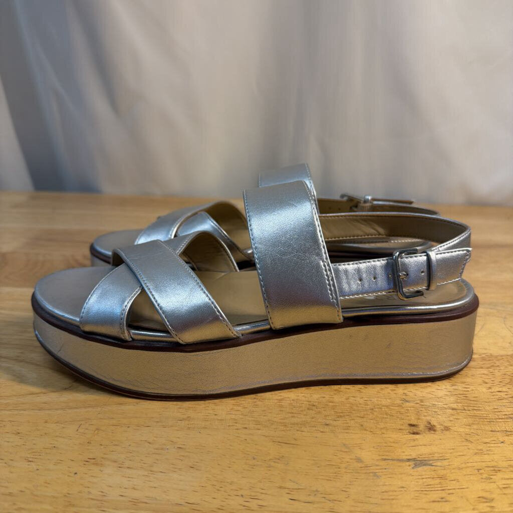 Naturalizer Silver Metallic Platform Sandals 6.5