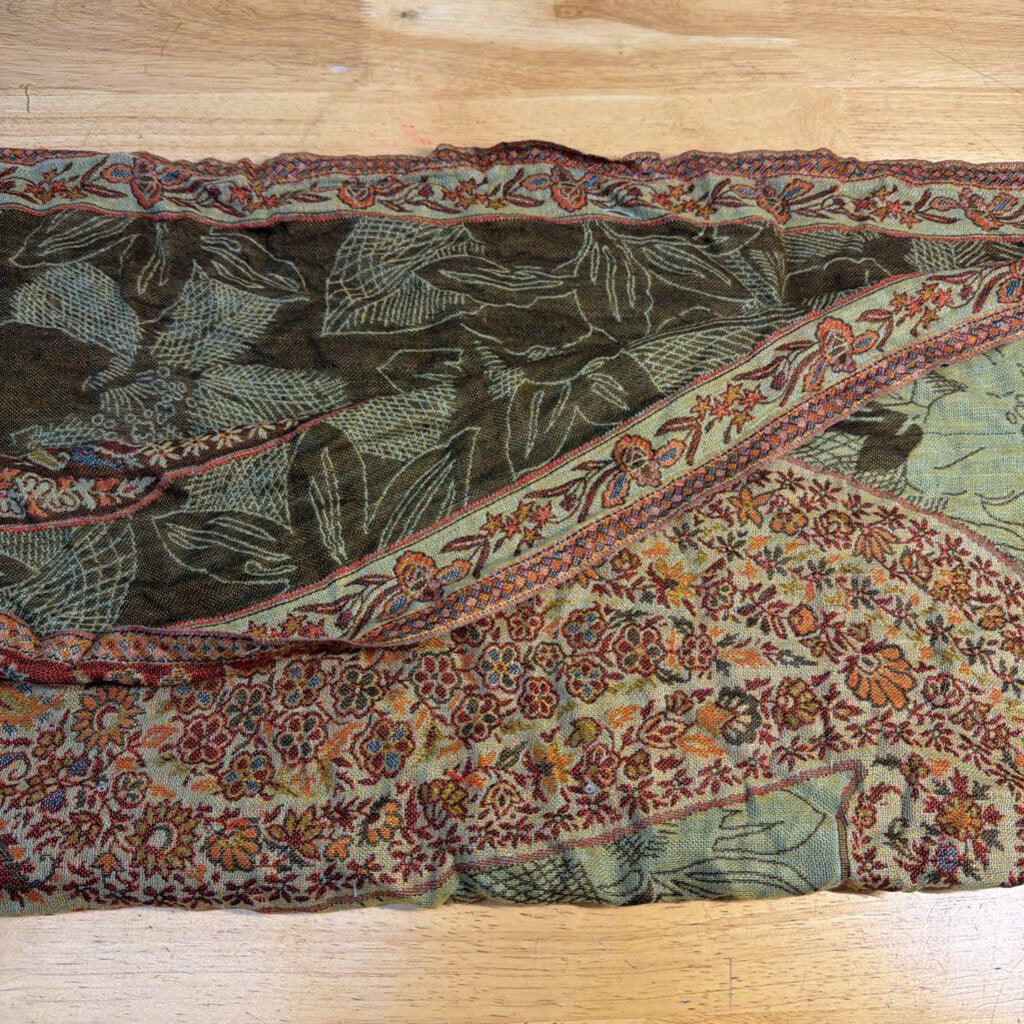 Green/ Red Print Knit Scarf