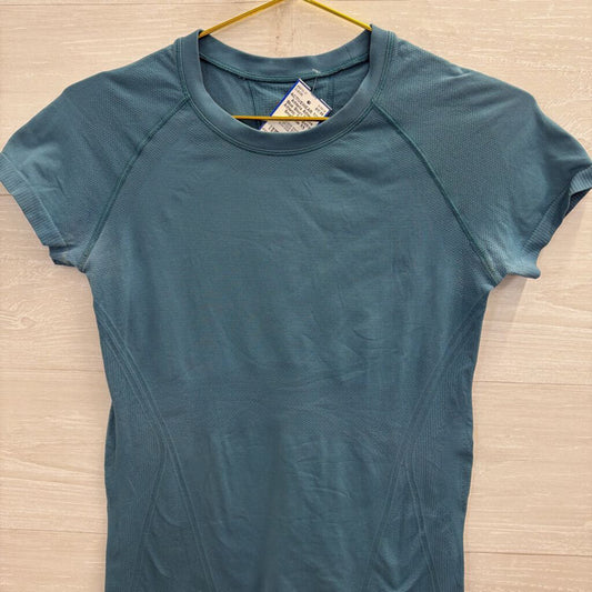 Athleta Blue Short Sleeve Athletic Top Extra Small