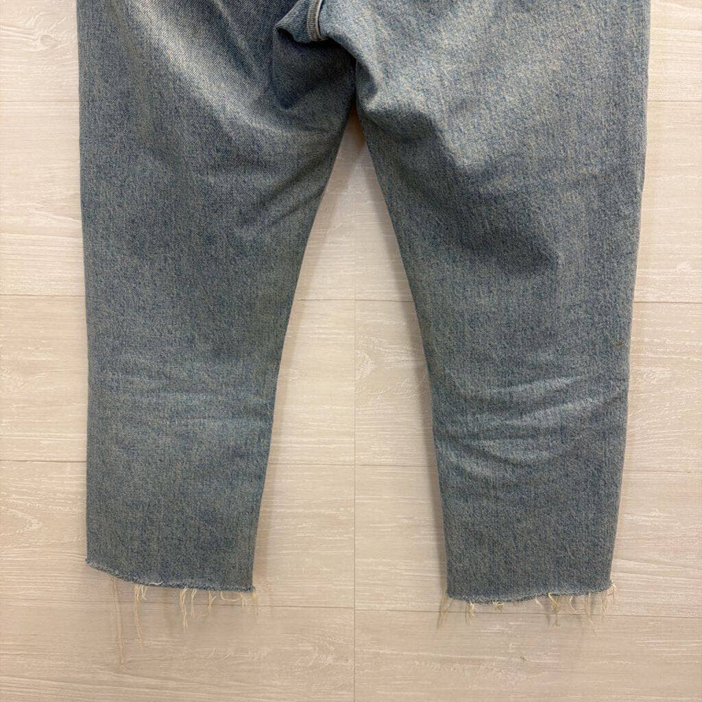 TopShop Light Wash Raw Hem Straight Leg Jeans 28