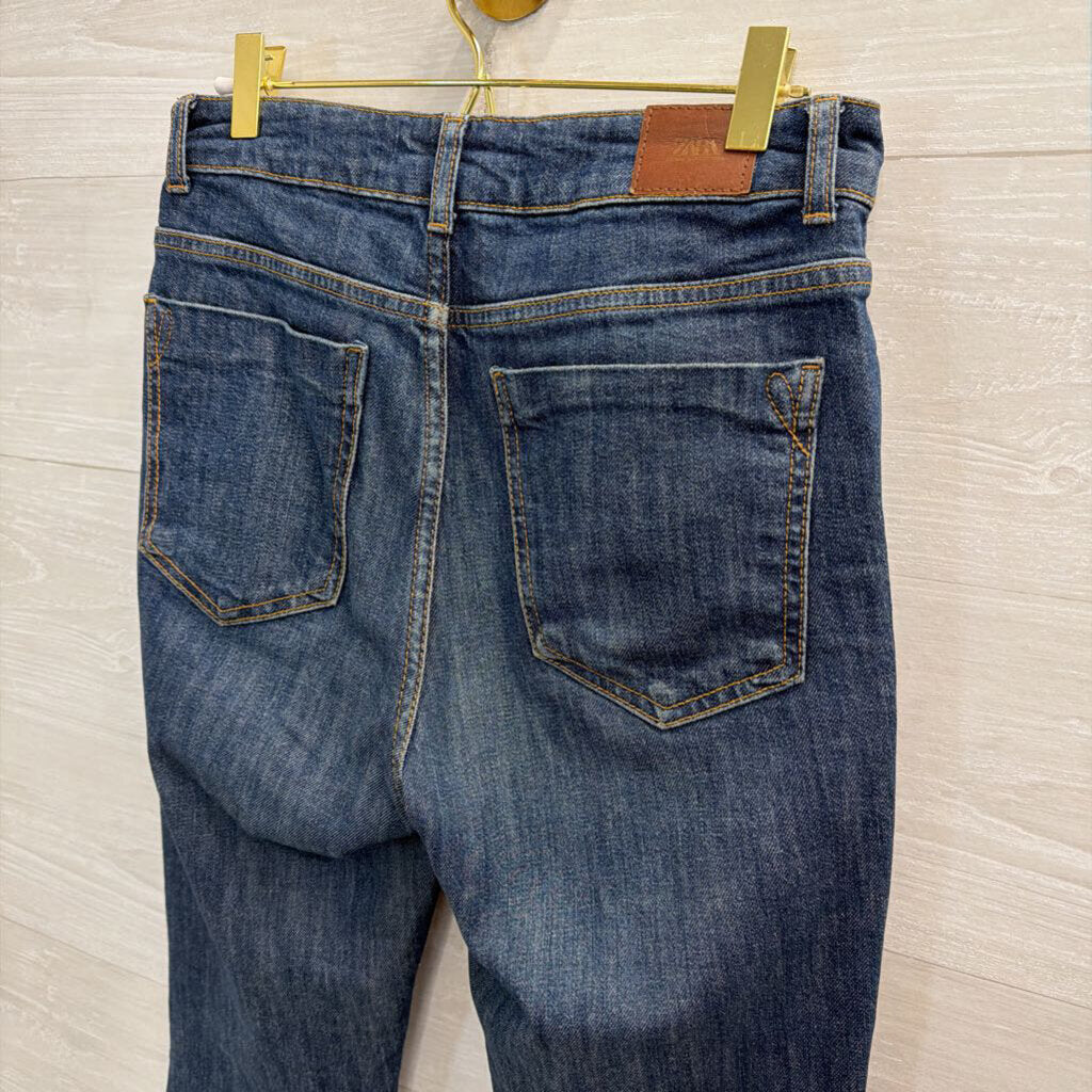 Zara Dark Wash Straight Leg Jeans 6