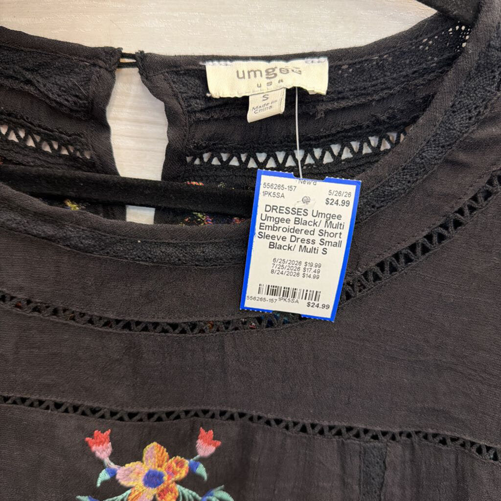 Umgee Black/ Multi Embroidered Short Sleeve Dress Small