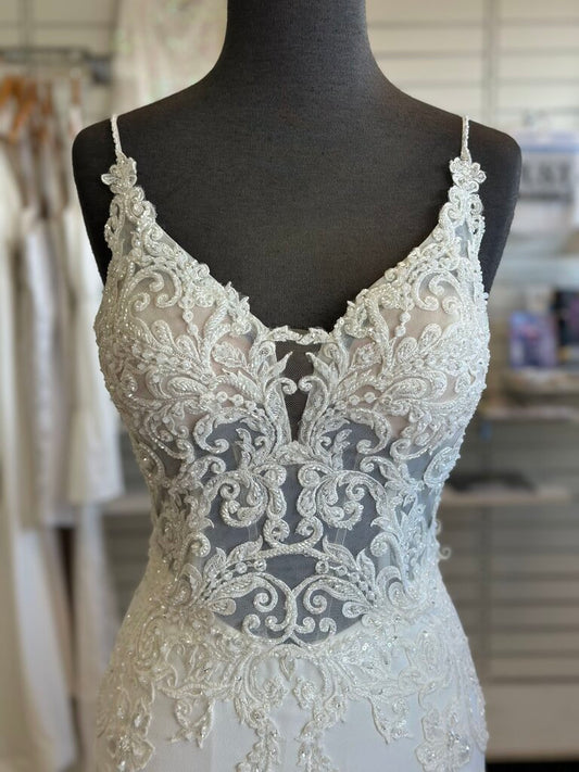Ivory Beaded Lace Fitted Bridal Gown 8