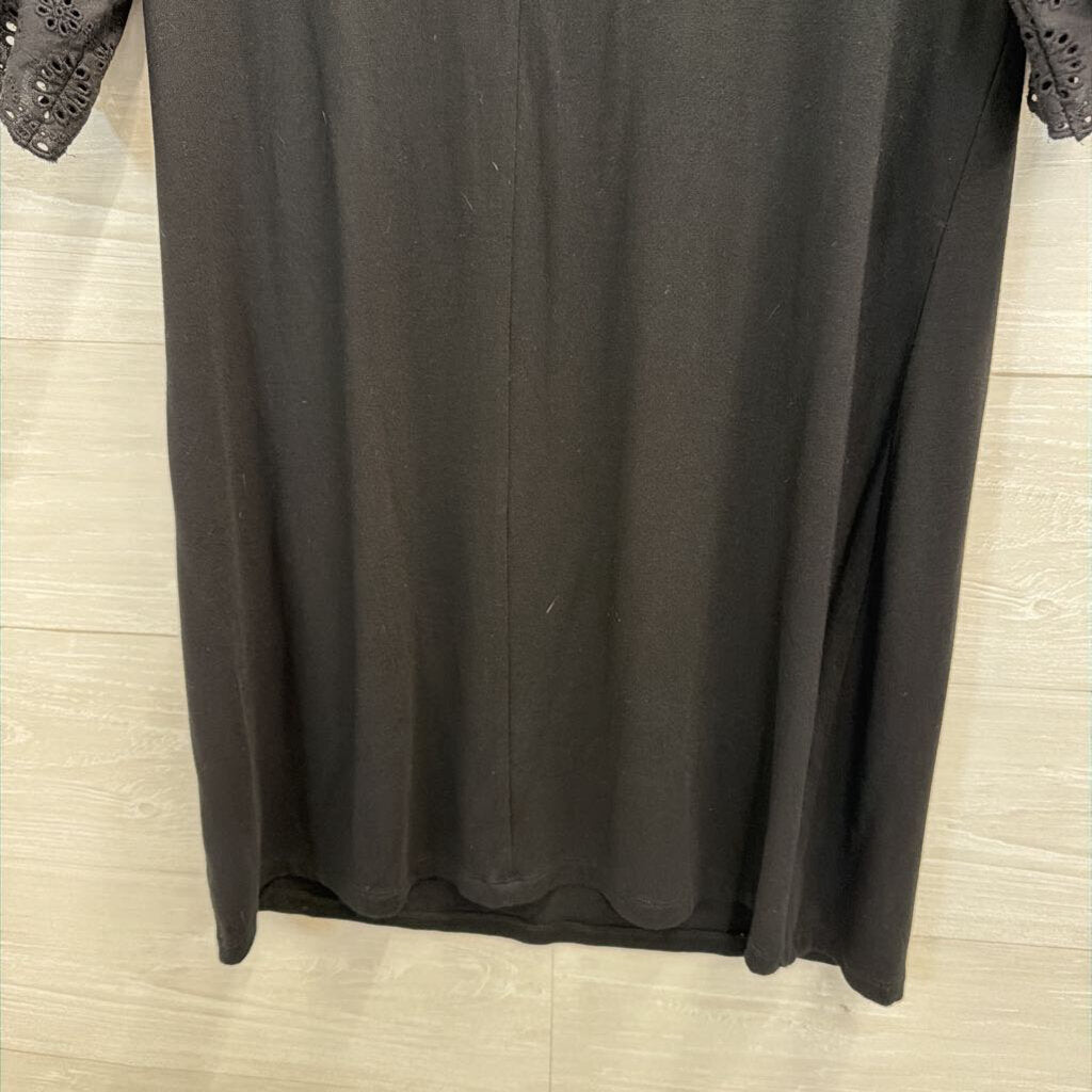 As U Wish Black Short Sleeve Shift Dress Small