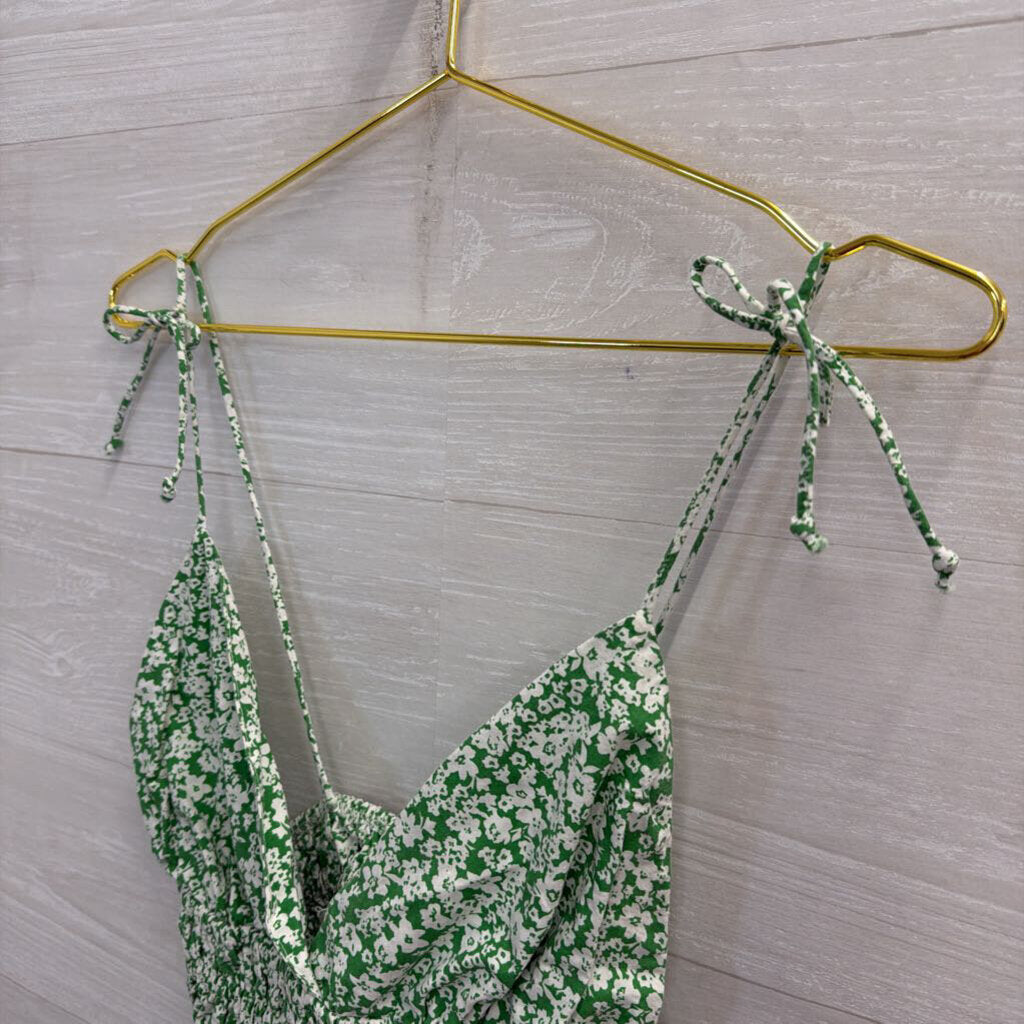 Sim and Sam Green/ White Print Cropped Tank Top Small