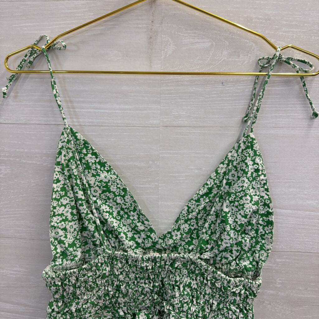 Sim and Sam Green/ White Print Cropped Tank Top Small