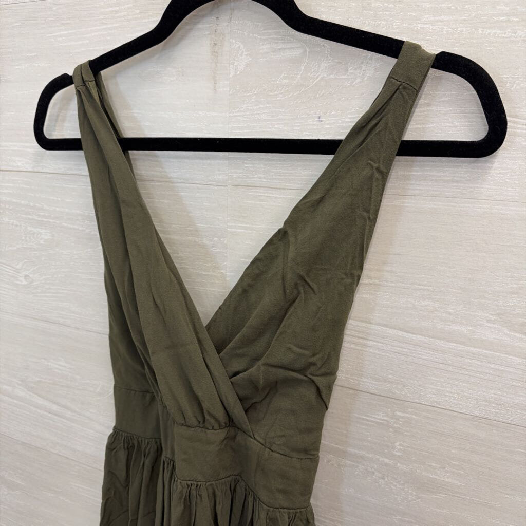 LuLus Green V Neck Dress Medium