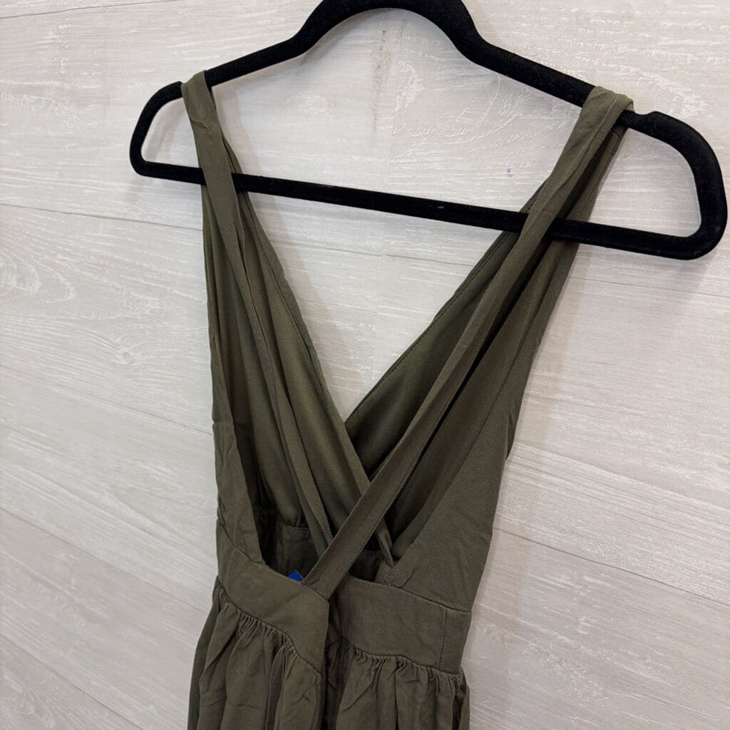 LuLus Green V Neck Dress Medium