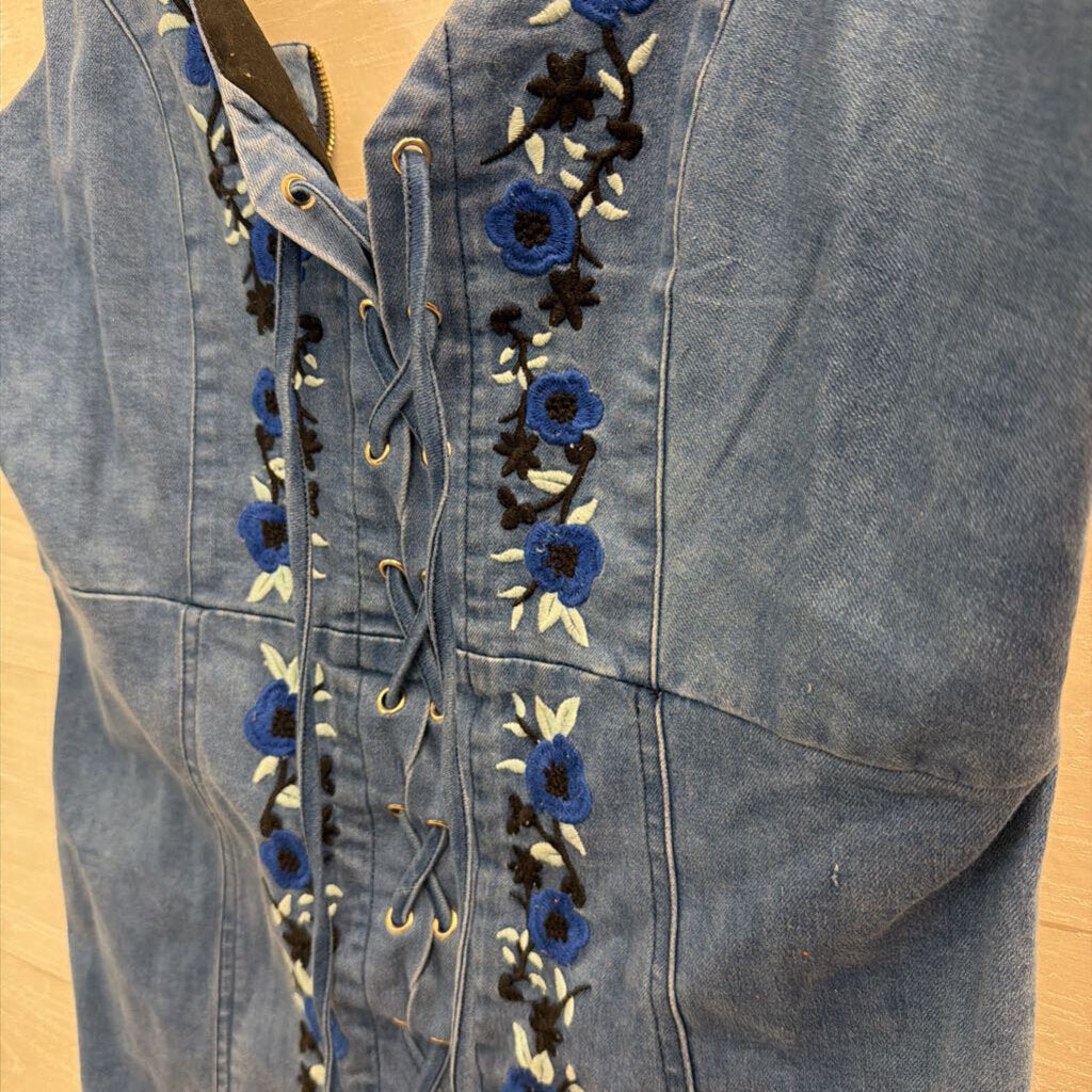 Simplee Blue Chambray Embroidered Sleeveless Dress Large