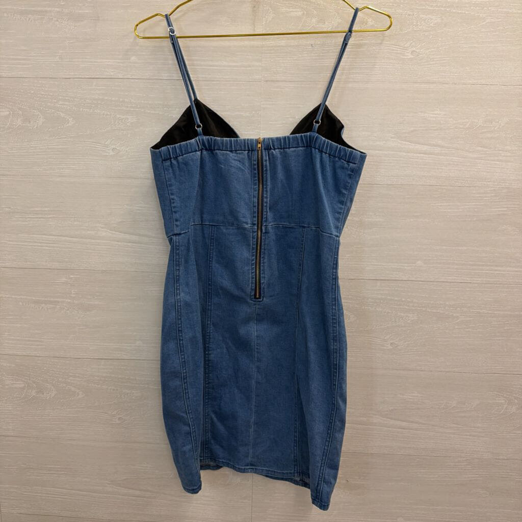 Simplee Blue Chambray Embroidered Sleeveless Dress Large