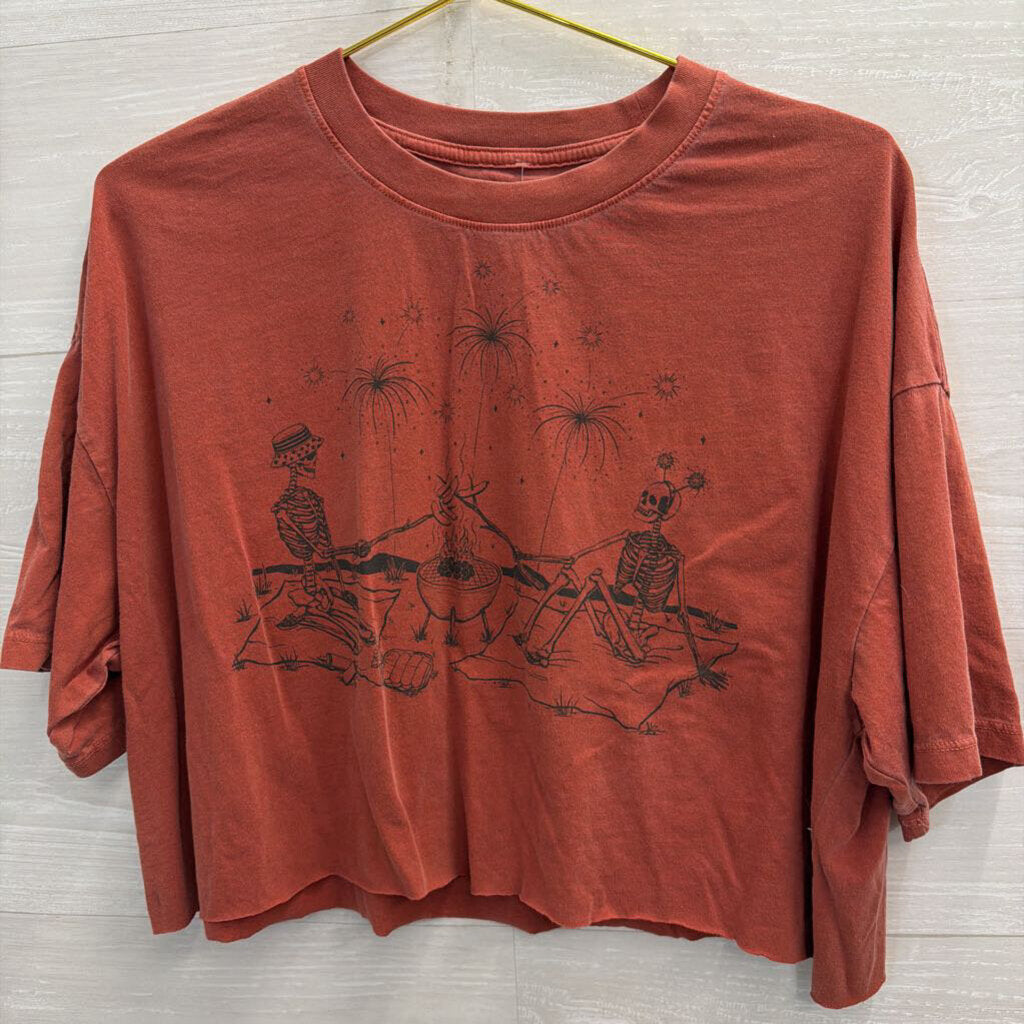 American Eagle Orange Skeleton Cropped Short Sleeve Graphic Tee Medium